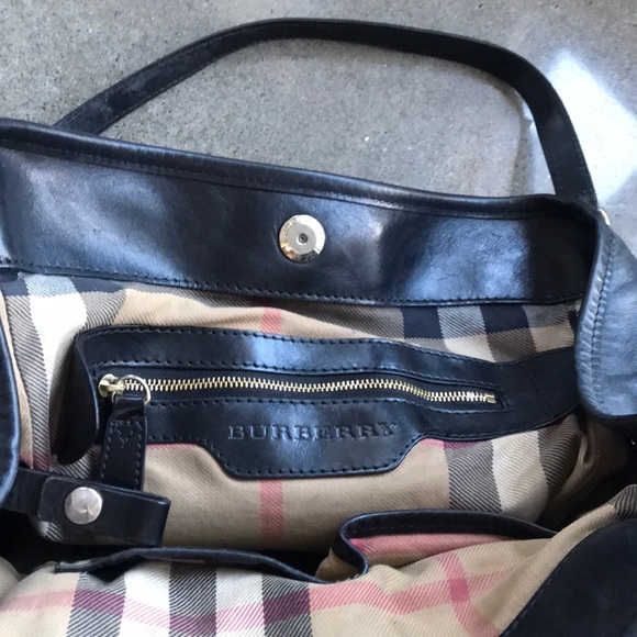 Burberry Canterbury studded bag - Picture 8 of 13